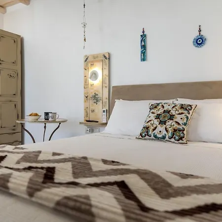 Elizabeth'S Small Apartment Naxos City Exterior photo